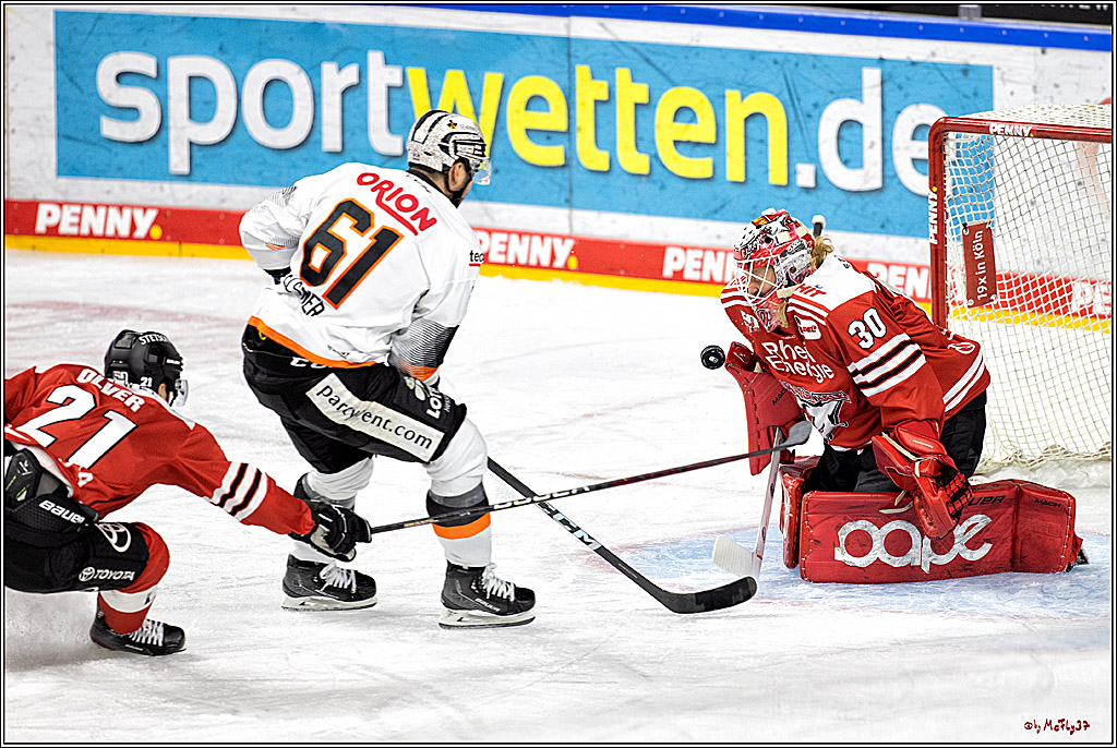 PENNY DEL;  Kölner Haie - Löwen Frankfurt; Köln, 01.12.2022